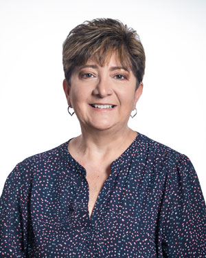 Joann Tarateta, Dumont & Blake Investment Advisors, Operations Manager